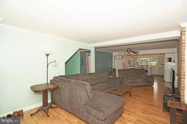 409 DELAWARE AVE, Bridgeville, DE 19933