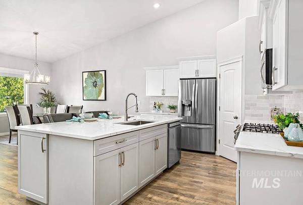 5495 N Fox Run Way, Meridian, ID 83646