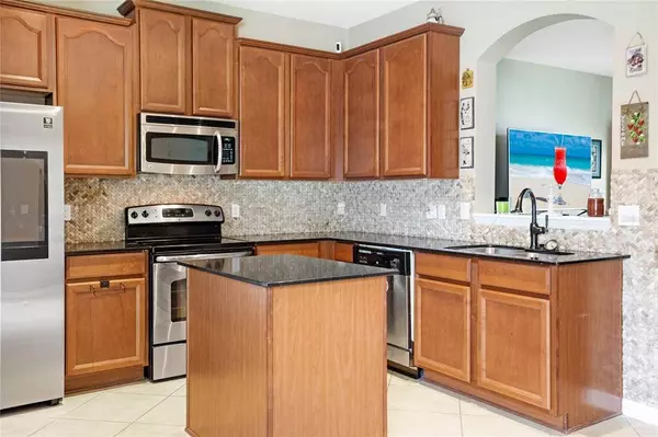 563 JUNIPER SPRINGS DR, Groveland, FL 34736