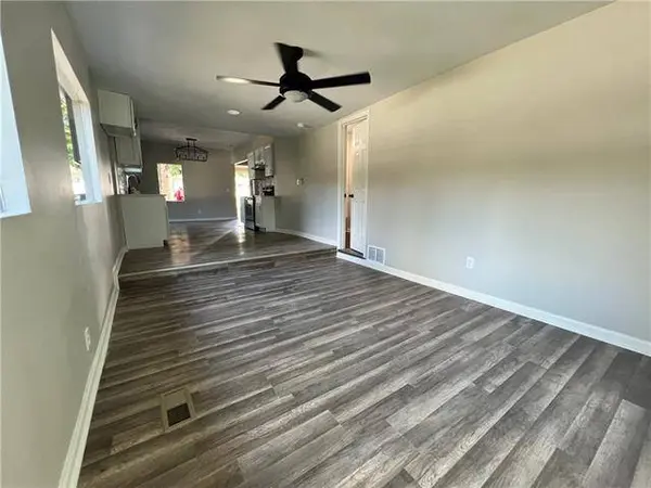 5608 College AVE, Kansas City, MO 64130