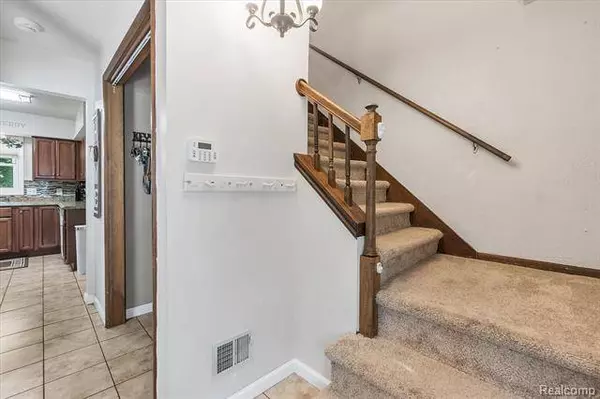 5184 BIRCHCREST Drive, Swartz Creek, MI 48473