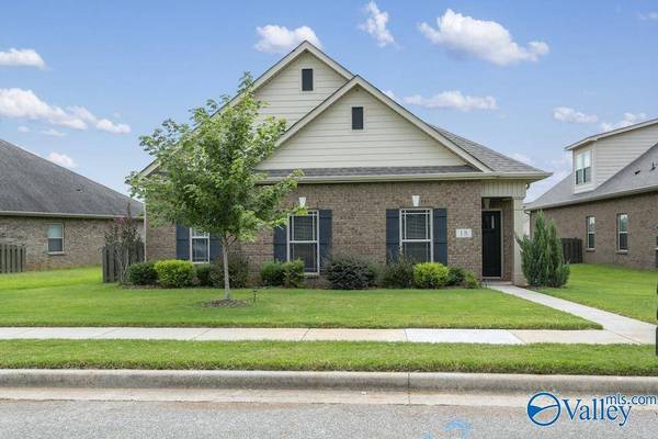 18 Cypress Grove Lane SW