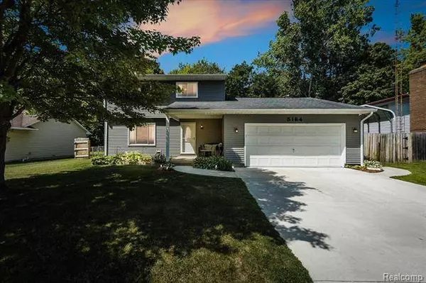 5184 BIRCHCREST Drive, Swartz Creek, MI 48473