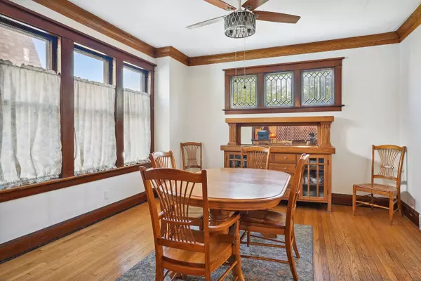 2342 Vernon ST, Blue Island, IL 60406