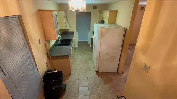 6173 Creekford DR, Lithonia, GA 30058