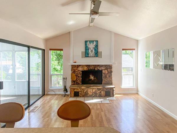 543 Scadden DR, Grass Valley, CA 95945