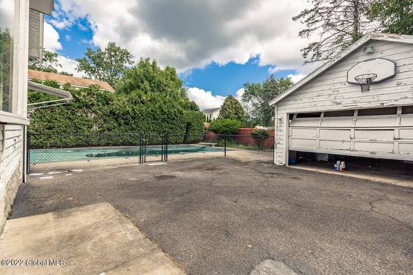 3266 Taylor  ST, Rotterdam, NY 12306