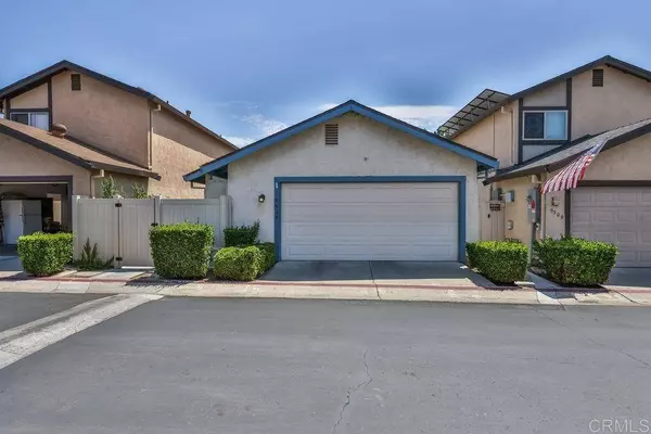 9515 Eve LN, Santee, CA 92071