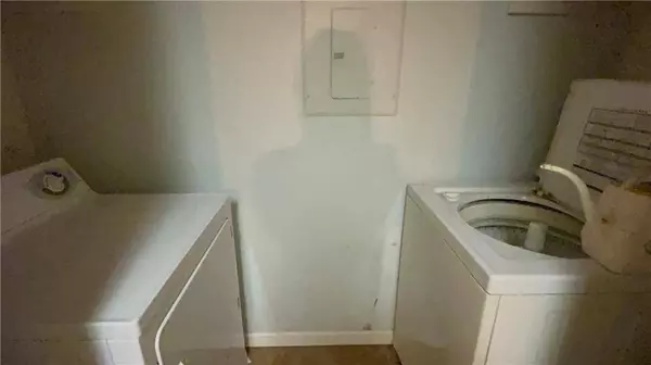 6173 Creekford DR, Lithonia, GA 30058