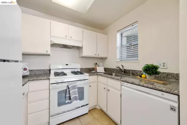 2018 9Th St C, Berkeley, CA 94710