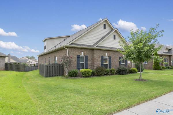 18 Cypress Grove Lane SW, Huntsville, AL 35824