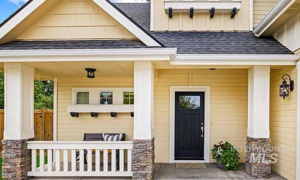 751 E Washakie St, Meridian, ID 83646