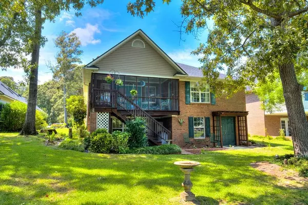 49 North Lake Cr., Manning, SC 29102