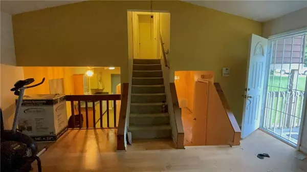 6173 Creekford DR, Lithonia, GA 30058