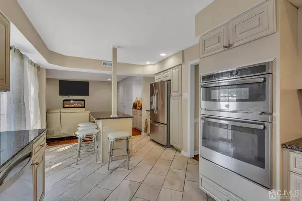 145 tyler DR, Willingboro, NJ 08046