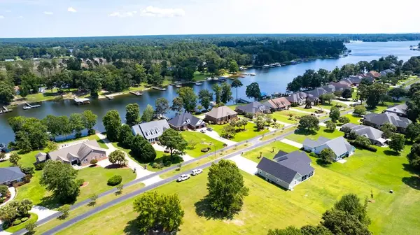 120 Plantation Dr., Manning, SC 29102