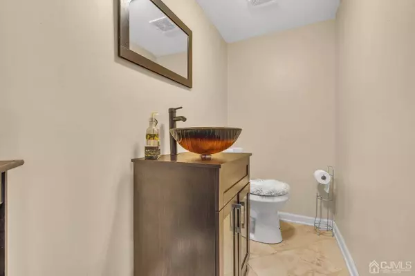 145 tyler DR, Willingboro, NJ 08046