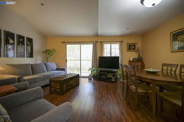 1007 San Antonio Cir 317, Daly City, CA 94014