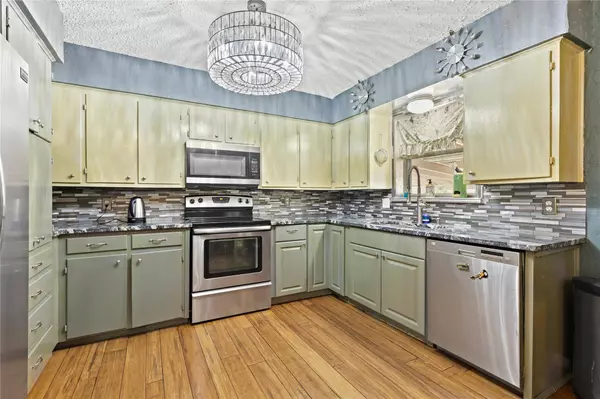 9407 Dripping Springs Road, Denison, TX 75021