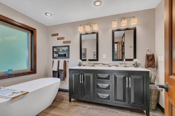 14505 Raleigh AVE S, Savage, MN 55378