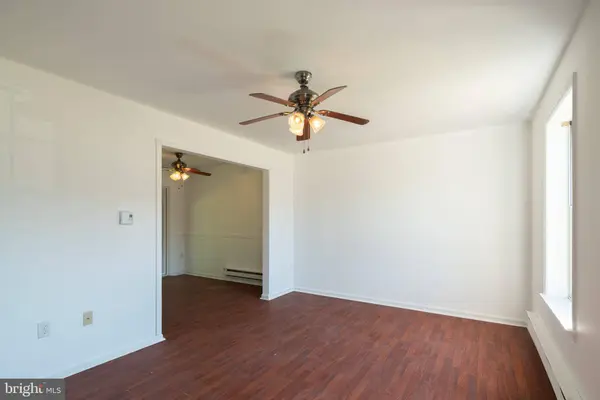 139 STONE HOUSE LN, Columbia, PA 17512