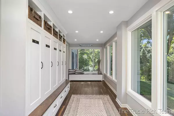 3961 13 Mile NE Road, Rockford, MI 49341