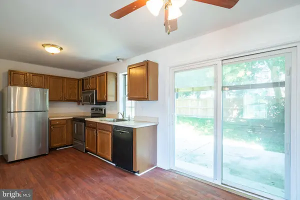 139 STONE HOUSE LN, Columbia, PA 17512