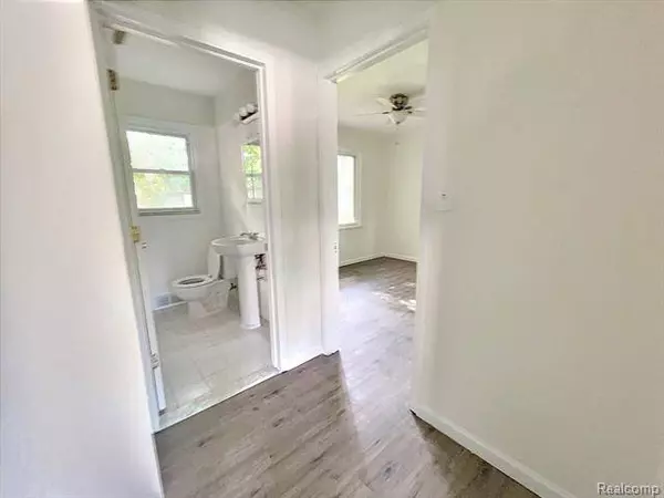 22201 MORTON Street, Oak Park, MI 48237