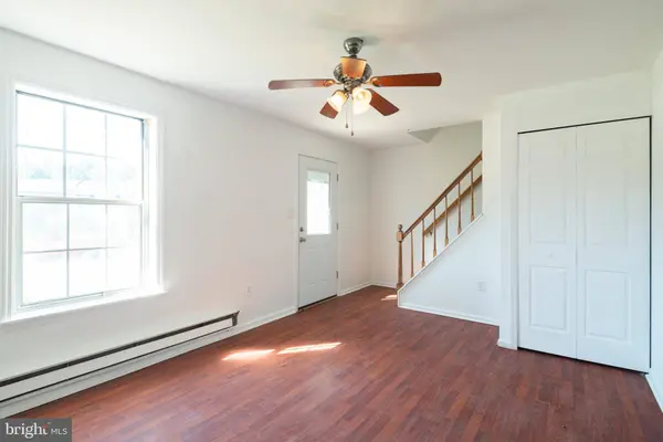 139 STONE HOUSE LN, Columbia, PA 17512