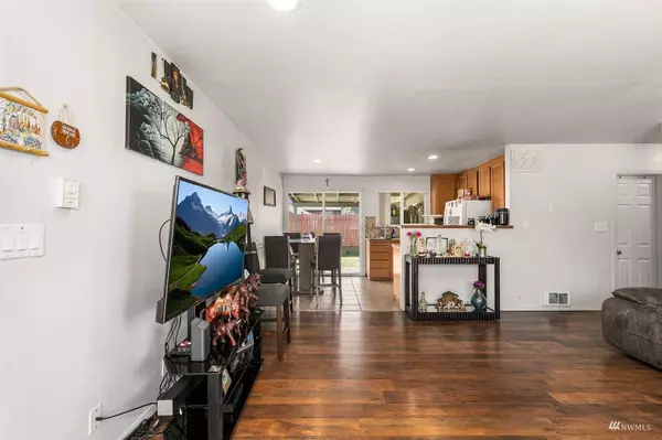 2821 NE 7th Street, Renton, WA 98056