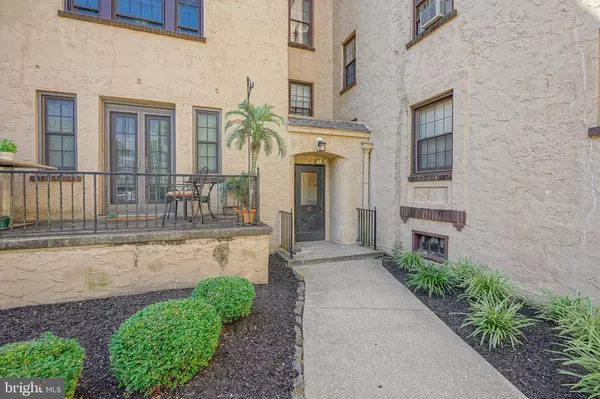 210 E MAPLE AVE, Merchantville, NJ 08109