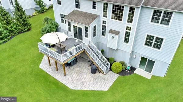 148 SAVANNAH DR, Hummelstown, PA 17036