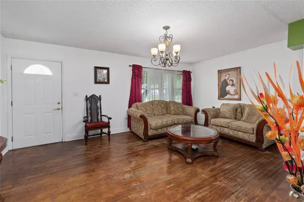 640 N FORSYTH RD, Orlando, FL 32807