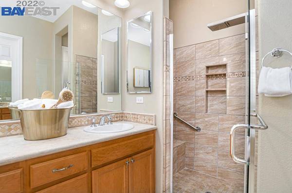 2746 Rivers Bend Cir, Livermore, CA 94550