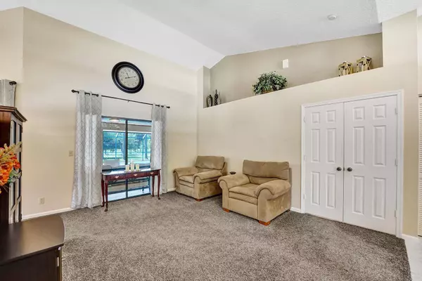 14158 N 80th LN, Loxahatchee, FL 33470