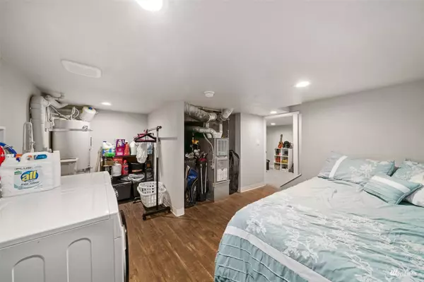 321 4th ST NE, Auburn, WA 98002