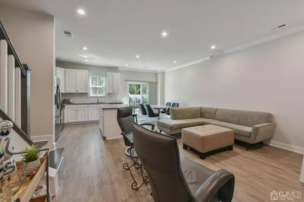 17 Athens WAY, Aberdeen, NJ 07721