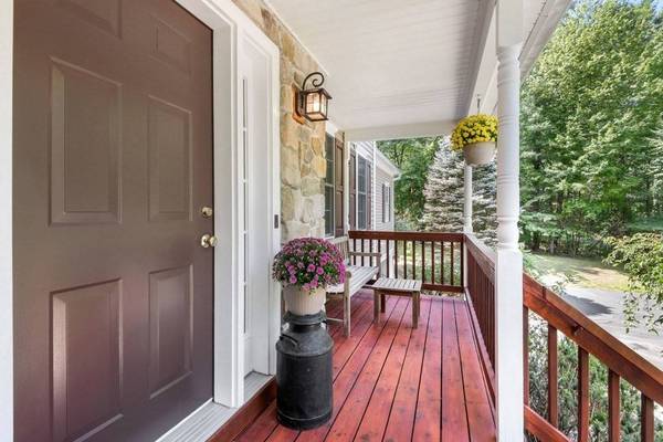 2 Emily Way, Westford, MA 01886