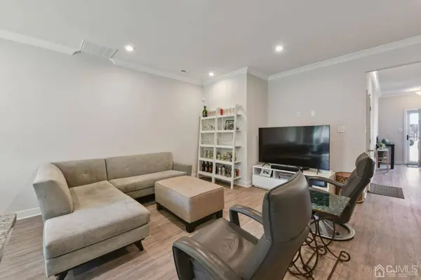 17 Athens WAY, Aberdeen, NJ 07721