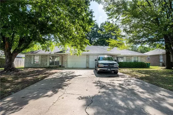 1207 Wilson Street, Springdale, AR 72764