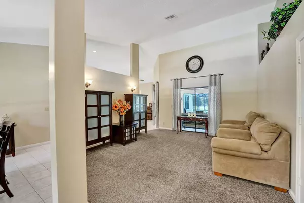 14158 N 80th LN, Loxahatchee, FL 33470