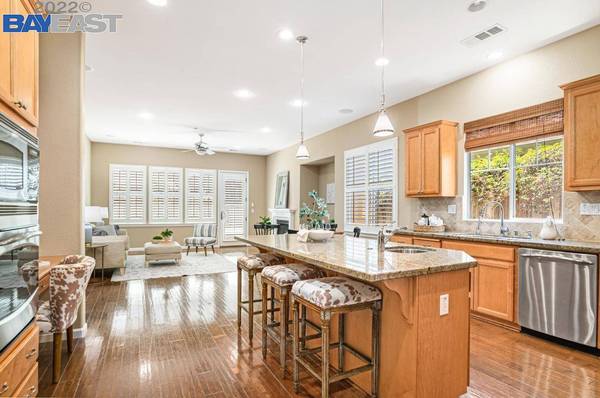 2746 Rivers Bend Cir, Livermore, CA 94550