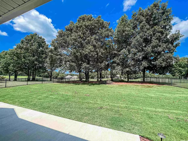 4524 Lochmoor Circle, Jonesboro, AR 72405