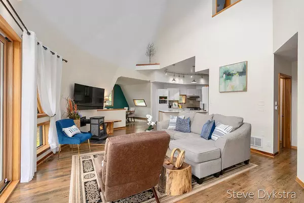 3974 Ginger Drive, Gowen, MI 49326