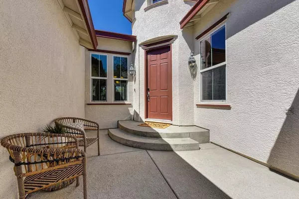 2000 Petruchio WAY, Roseville, CA 95661