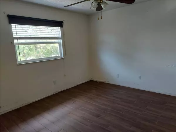 4000 3RD ST N #307, St Petersburg, FL 33703