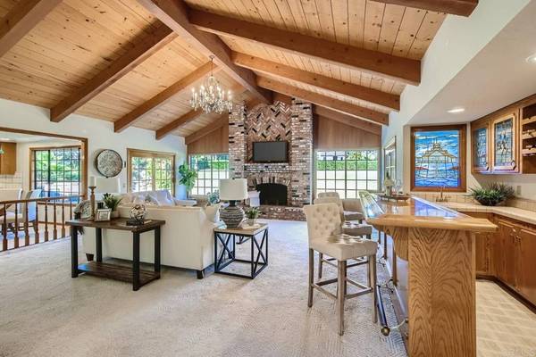 1232 Pleiades, Vista, CA 92084