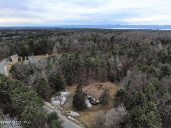 112 Trevet Rd RD, Galway, NY 12074