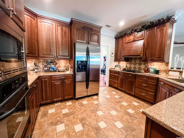 4524 Lochmoor Circle, Jonesboro, AR 72405