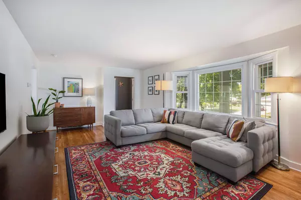 306 Luray NW Avenue, Grand Rapids, MI 49504